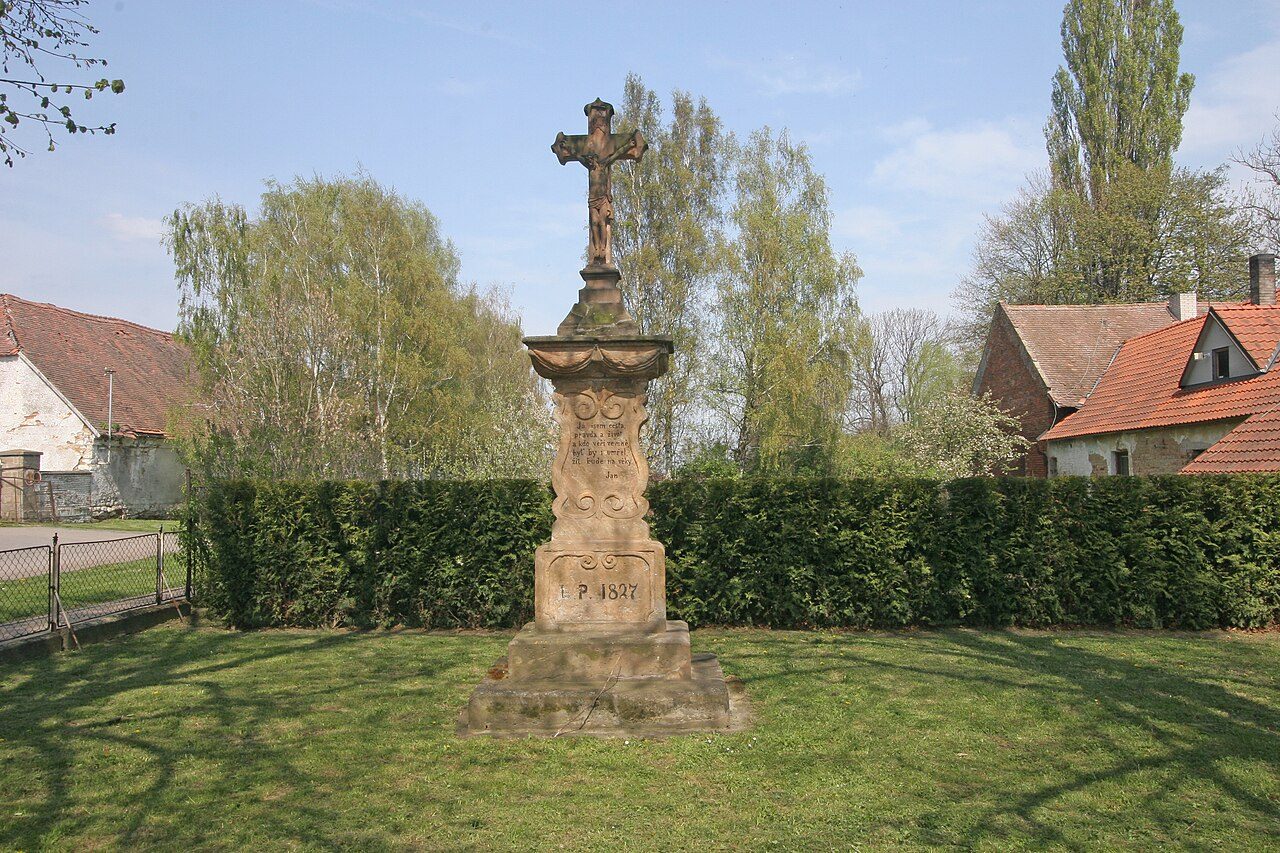 Třibřichy