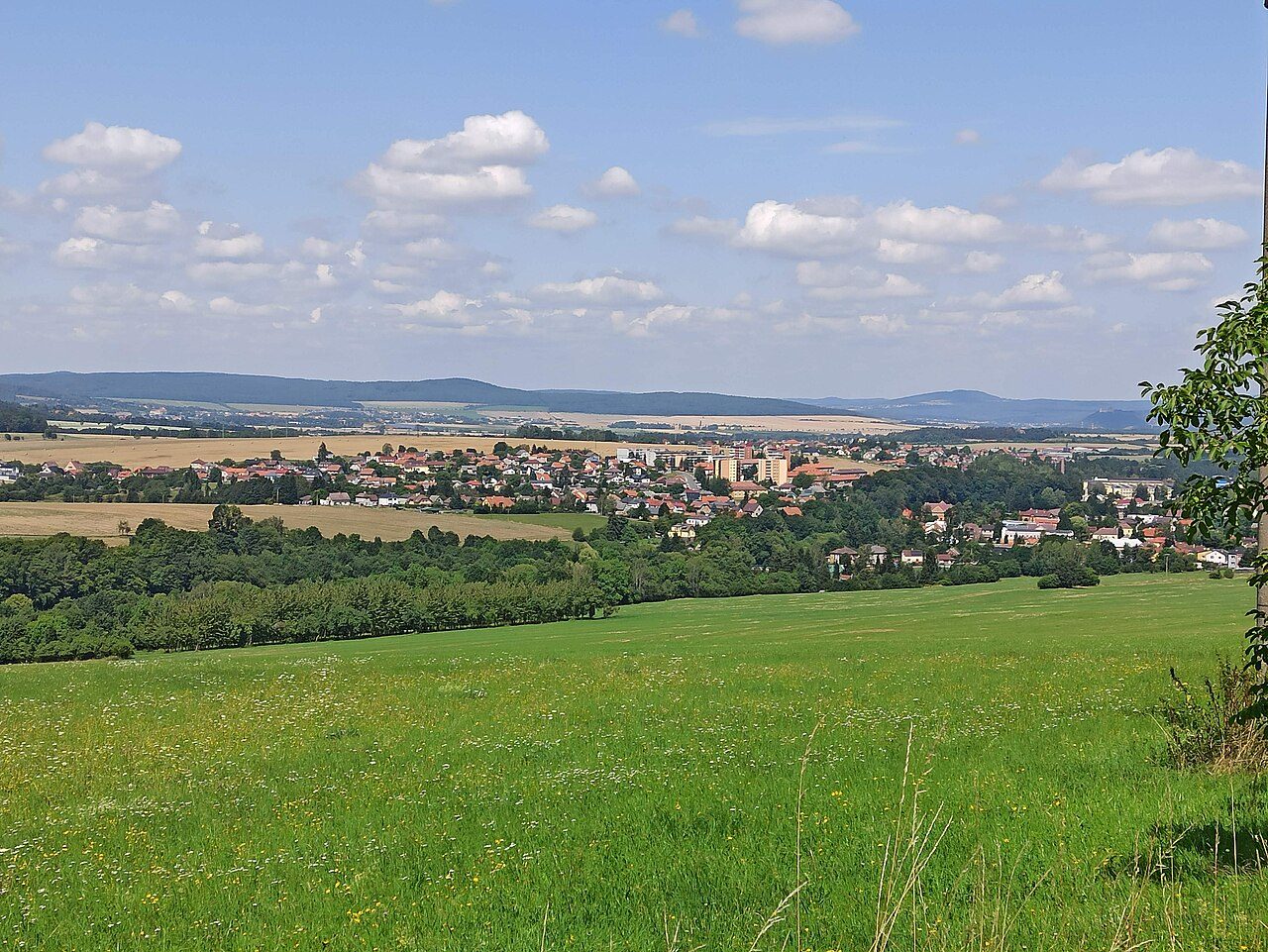 Komárov