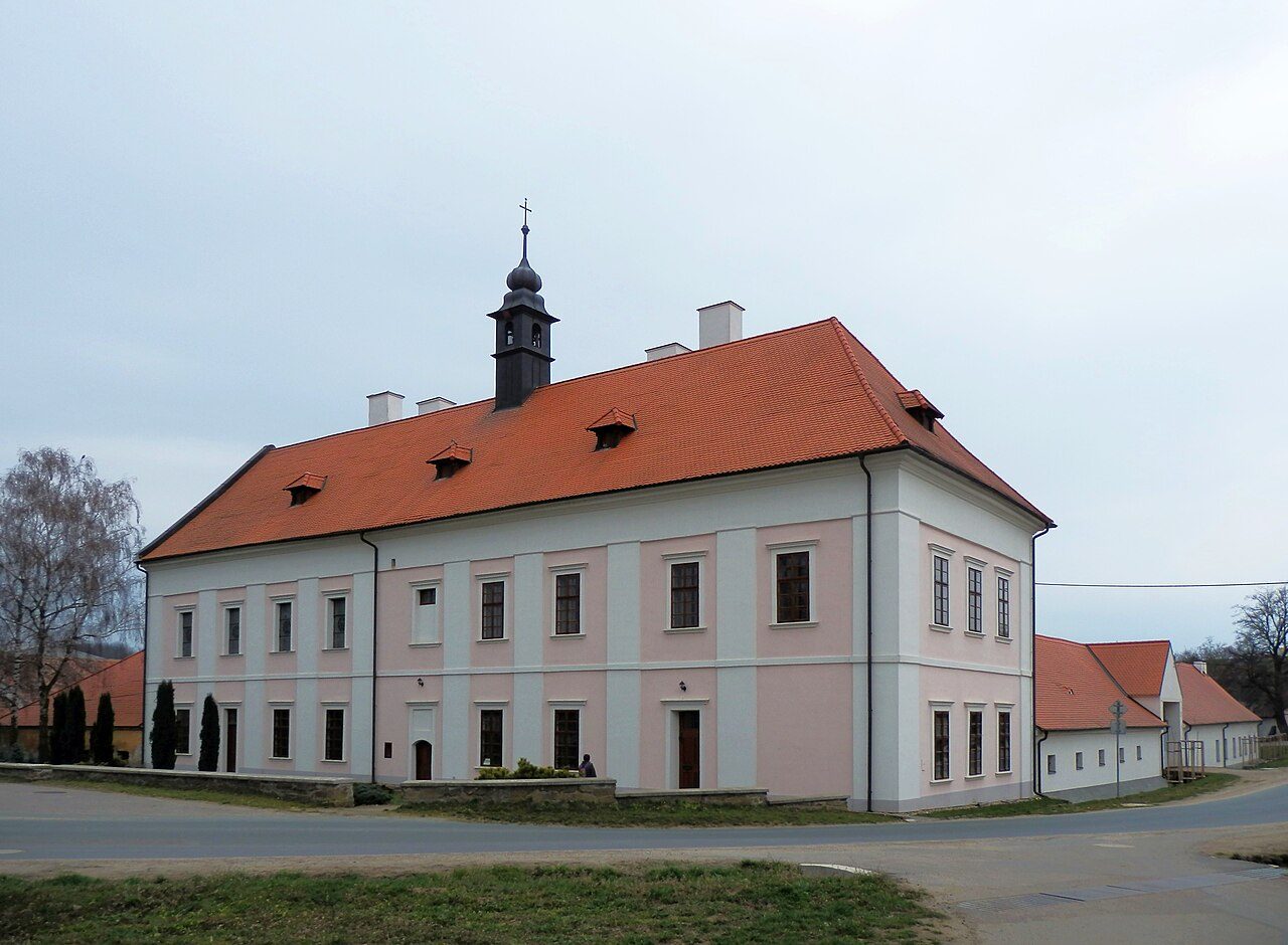 Tvořihráz
